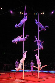 Beijing Acrobatic Troupe (Foto: Ingrid Grossmann)